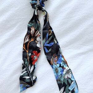 Elegant Floral Multicolor Hair Scrunchie